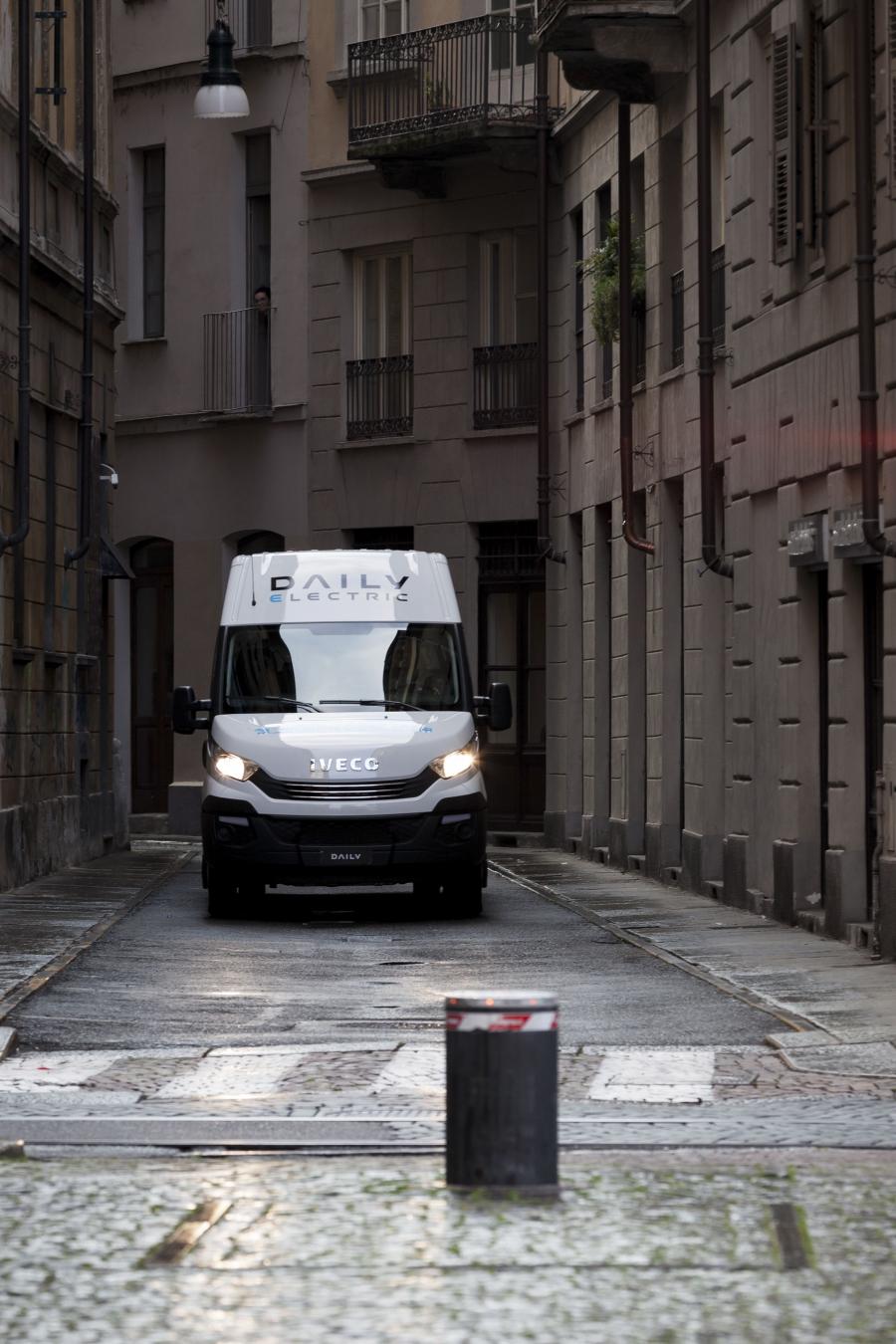  Iveco Daily Electric 2016 года  (фото 2 из 5)